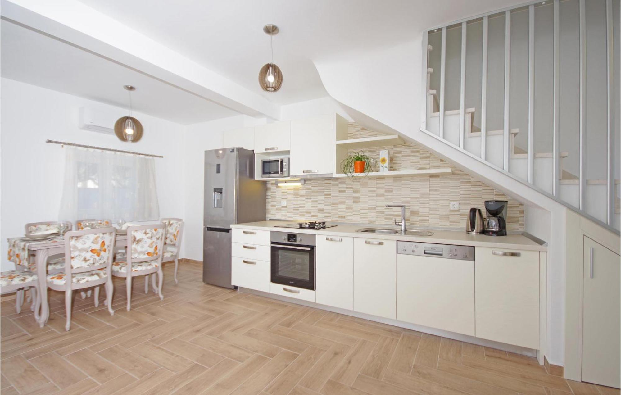 Awesome Home In Drvenik With Wifi Bagian luar foto