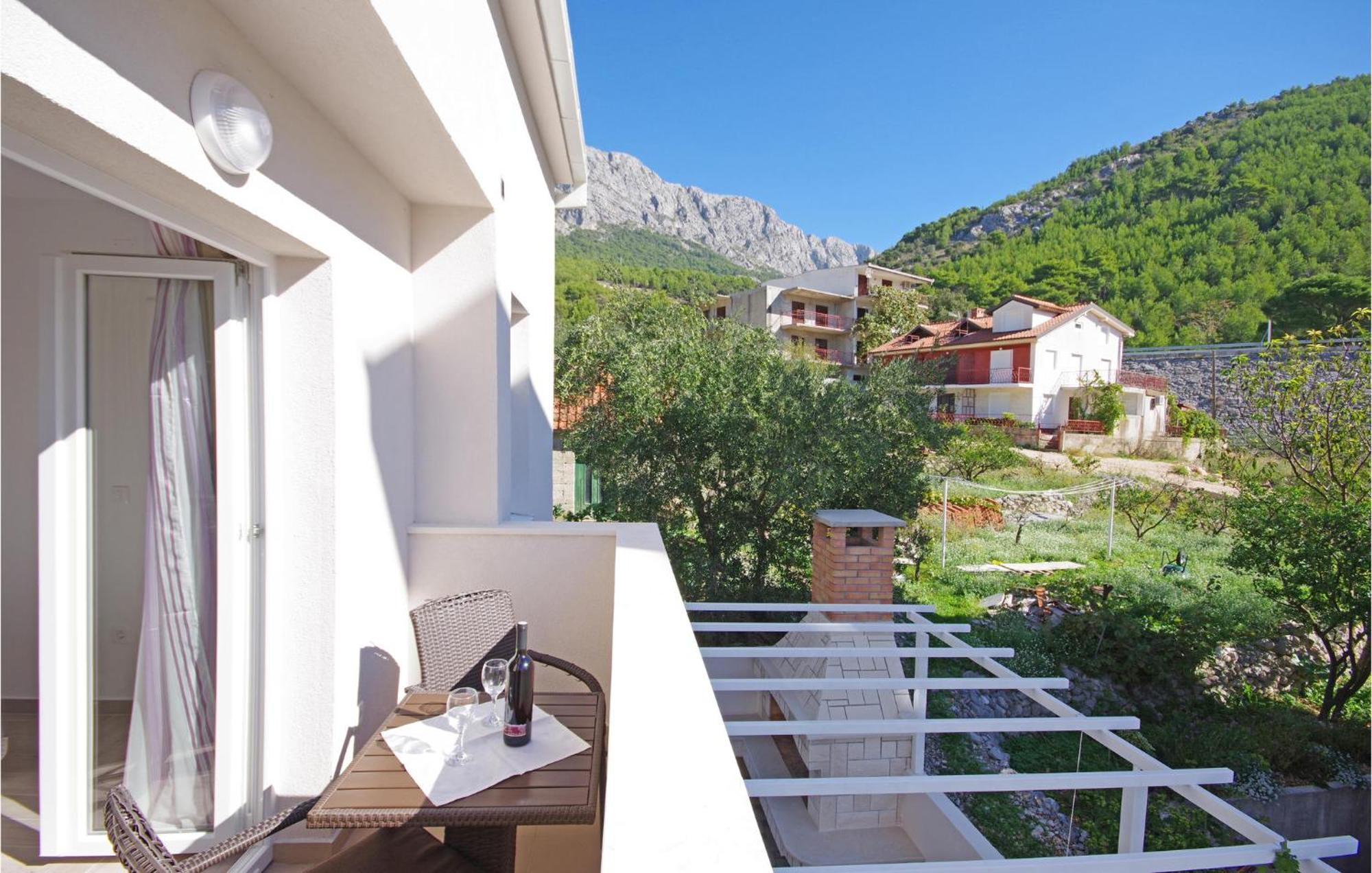 Awesome Home In Drvenik With Wifi Bagian luar foto
